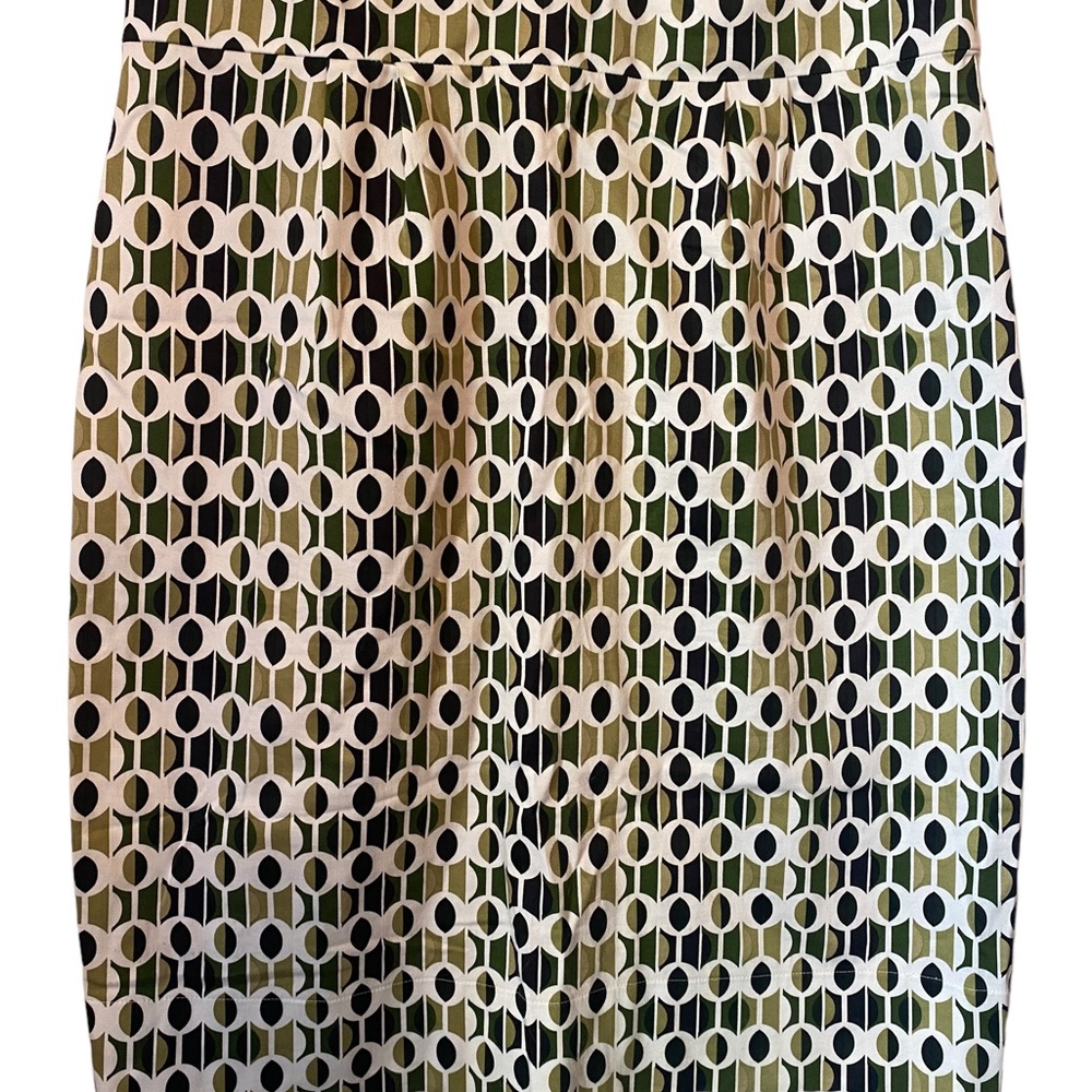 Julian Taylor Sleeveless Ruffled Dress with Retro Green Patterning - Picture 3 of 15
